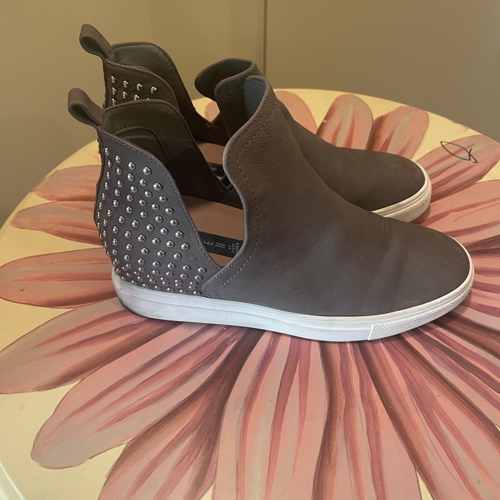 Steven Steve Madden women Charcoal Slip-On Sneakers - Picture 3 of 5
